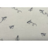 Broderet papirflyvere på Dobbelt Gauze